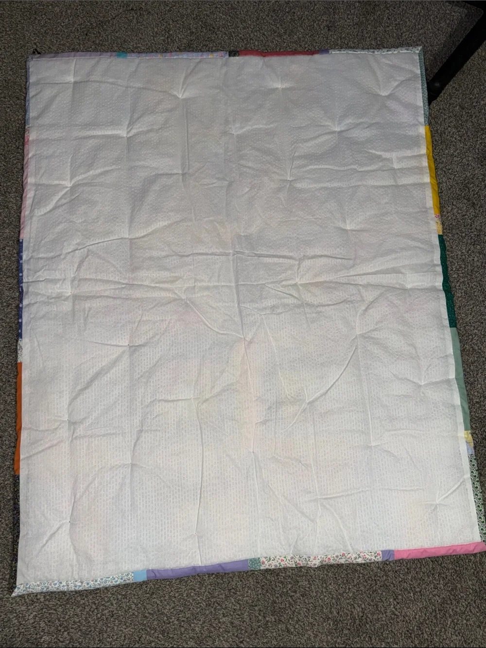 Scrappy log Cabin Quilt 38”x48”
